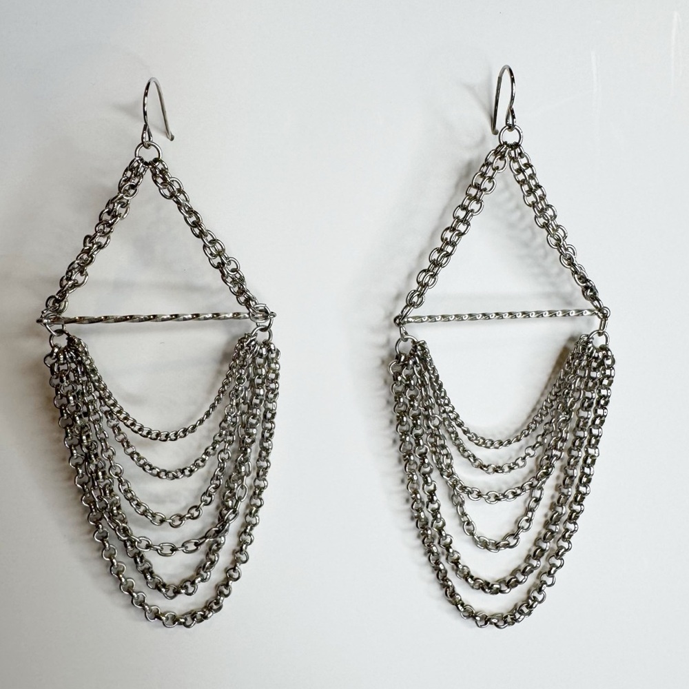 Vintage | 90’s or Y2K Guess Silver Chain Dangle Earrings - Picture 4 of 6